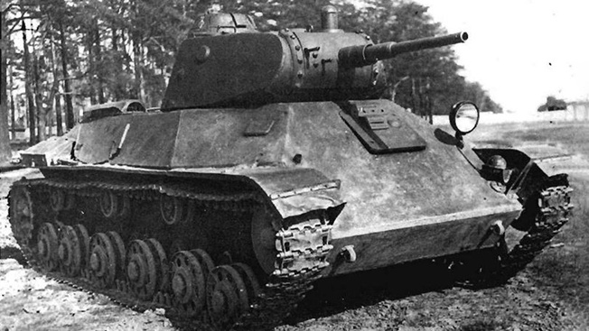 Лёгкие танки Т-50 поступили в войска и участвовали в боях, но из-за малого количества не смогли как-то особенно себя проявить.