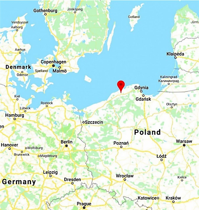 Новая военно-морская база расположена в северо-западной части Польши в Редзиково.