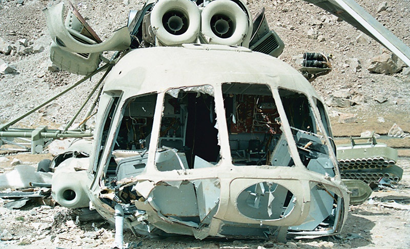 Советский Ми-8, сбитый моджахедами с помощью ПЗРК «Стингер».