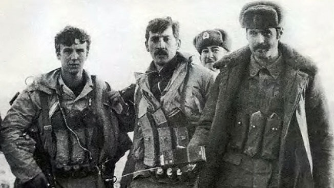 Отряд специального назначения лейтенанта Владимира Ковтуна (в центре).