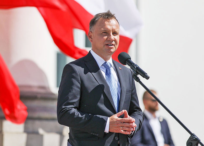 Президент Польши Анджей Дуда на пресс-конференции 30 июля заявил, что готов взять под своё крыло польских сепаратистов в Белоруссии.