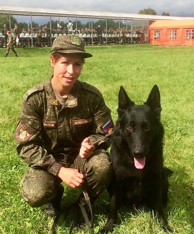 Ефрейтор Диана Зеленова из России поделила первое место с Светланой Капустиной из Белоруссии.