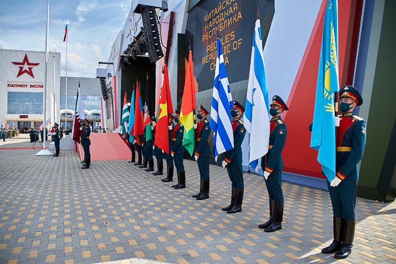Впервые принимали участие в Армейских международных играх солдаты из Афганистана, Гвинейской Республики, Катара, Намибии, Республики Экваториальная Гвинея и Палестины.