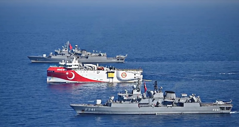Турция начала разведывать шельф непризнанной и подконтрольной ей Турецкой республики Северного Кипра (ТРСК) под надзором своих ВМС.