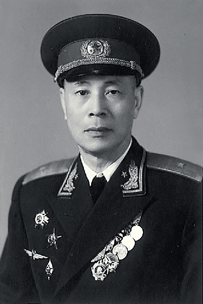 В 1955-м Тан До удостоился генеральского звания и тогда же, по всей видимости, прозвища - «летающий генерал».