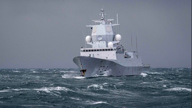 Фрегат ВМС Норвегии «Тур Хейердал» в сентябре этого года прибыл в Баренцево море в экономическую зону России с намерением принять участие в американо-британских учениях.