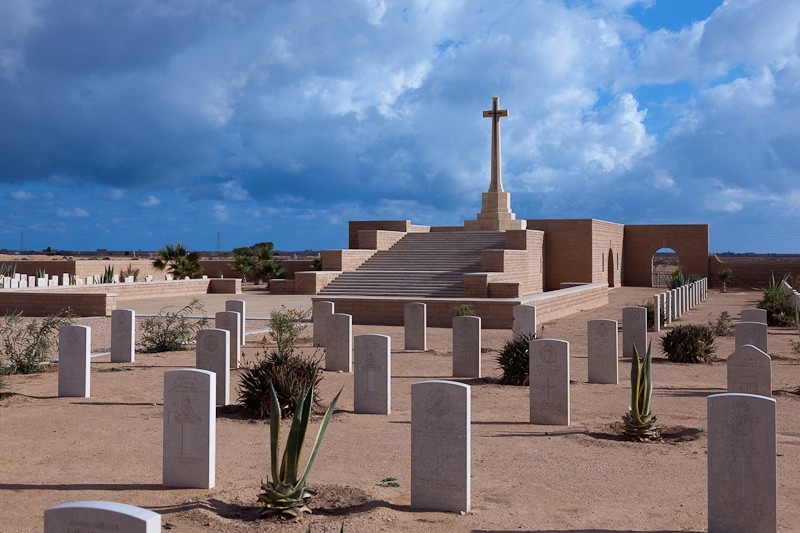 Британское кладбище в Тобруке.