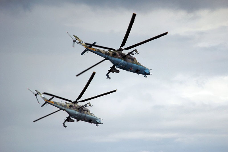 Вертолёты морской авиации флота Ми-24 осуществляли воздушную разведку по поиску диверсионно-разведывательных групп «противника».