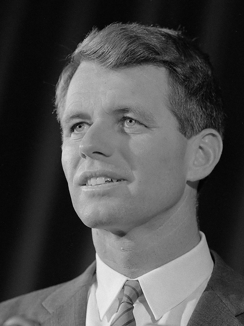 Министр юстиции Роберт Кеннеди.