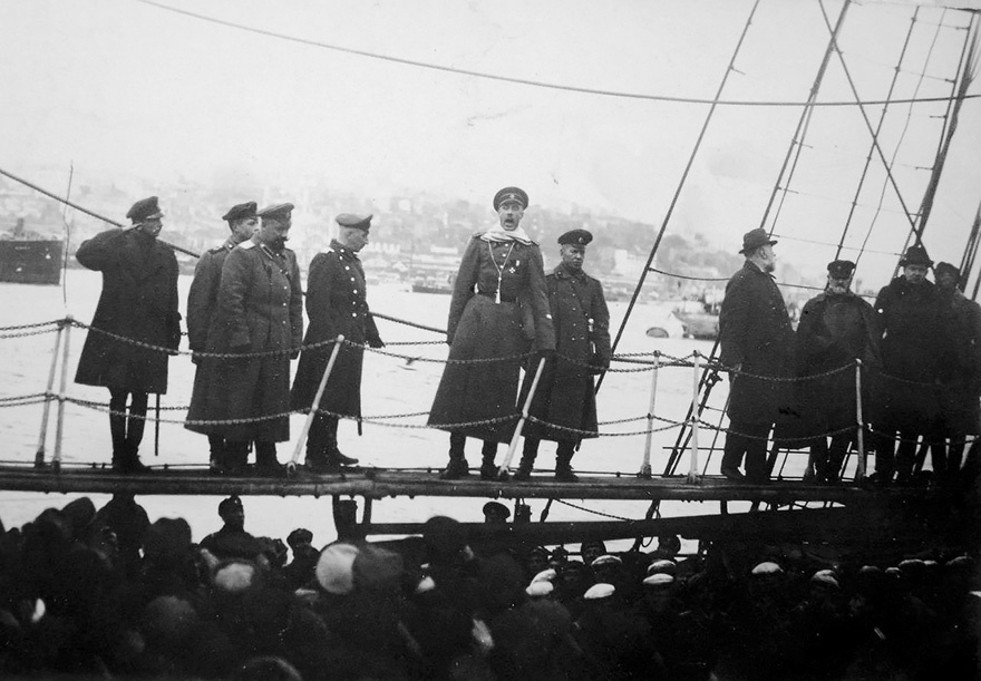 Прощальная речь главнокомандующего барона Врангеля на борту крейсера «Генерал Корнилов».