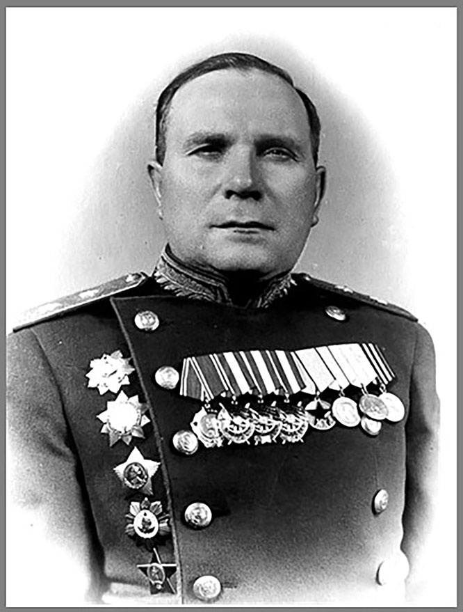 Начальник разведки Ленинградского фронта Пётр Евстигнеев.