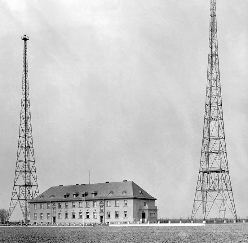 Инсценировка нападения Польши на немецкую радиостанцию в городе Глайвиц, как повод для нападения Германии на Польшу.