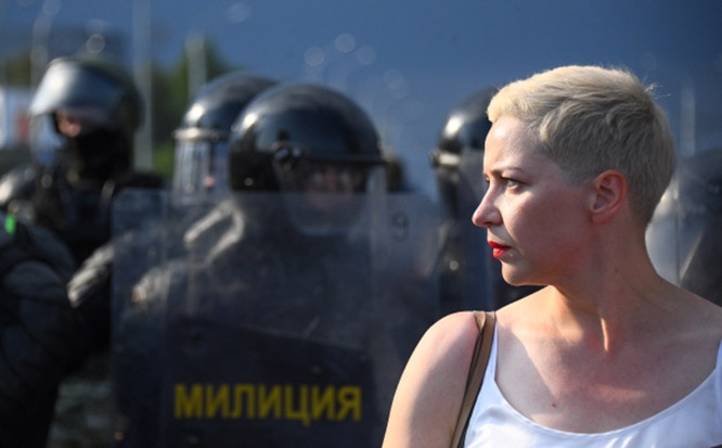 Член президиума оппозиционного координационного совета Мария Колесникова во время акции протеста оппозиции в Минске.