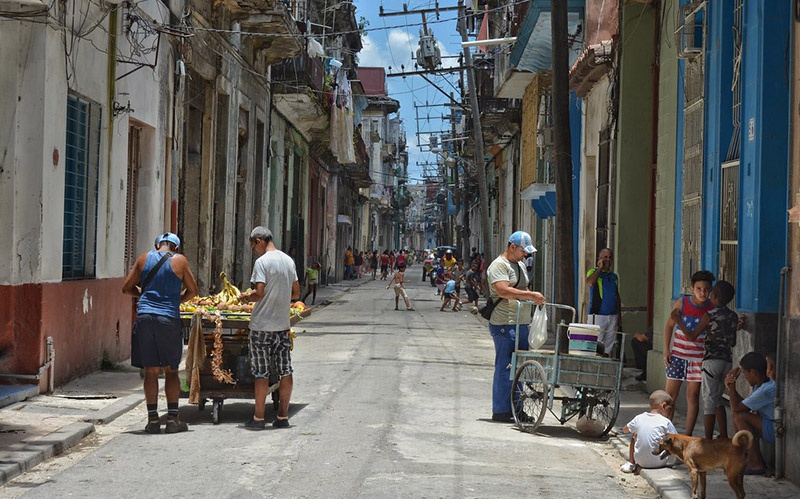 Cегодня на Кубе всё стабильно, она хладнокровно встречает новые трудности.