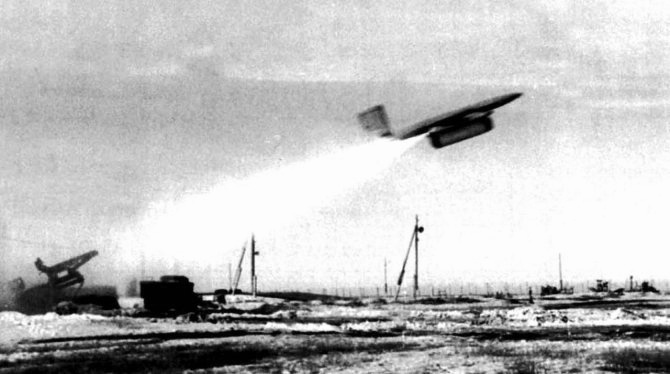 Беспилотный разведчик Ла-17Р совершил первый полёт в 1963 году.
