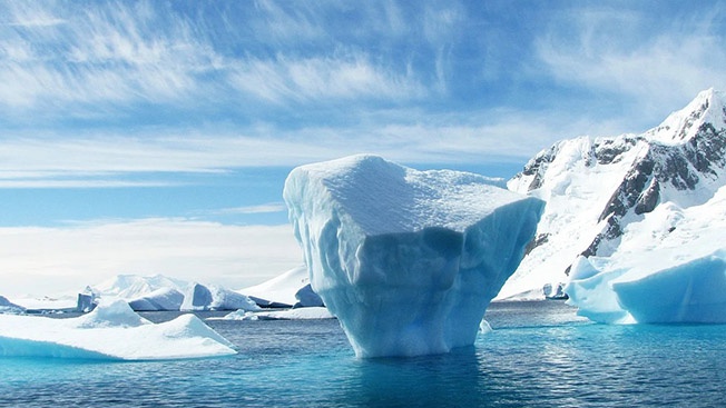 Антарктида тает из-за радиоактивного очага