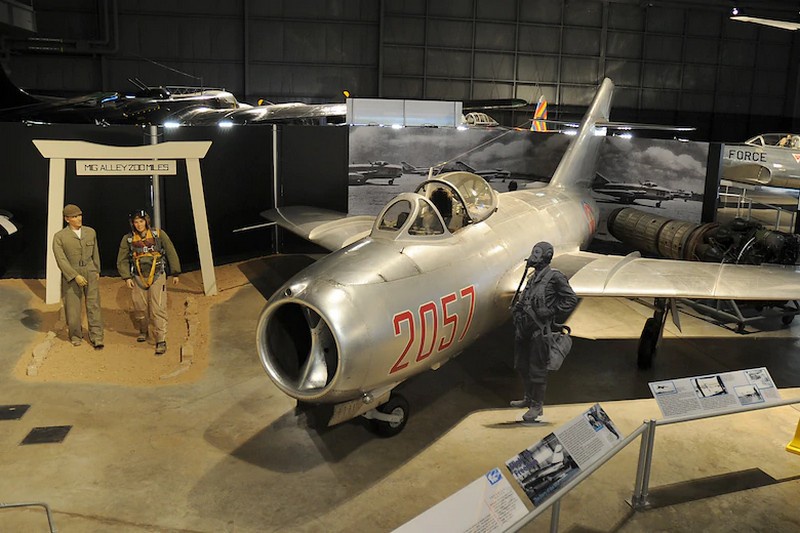 МиГ-15 на выставке в Корейской военной галерее в Национальном музее ВВС США.