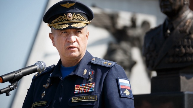 Генерал-лейтенант Сергей Кобылаш: «В Дальнюю авиацию приходят офицеры с желанием служить России» 