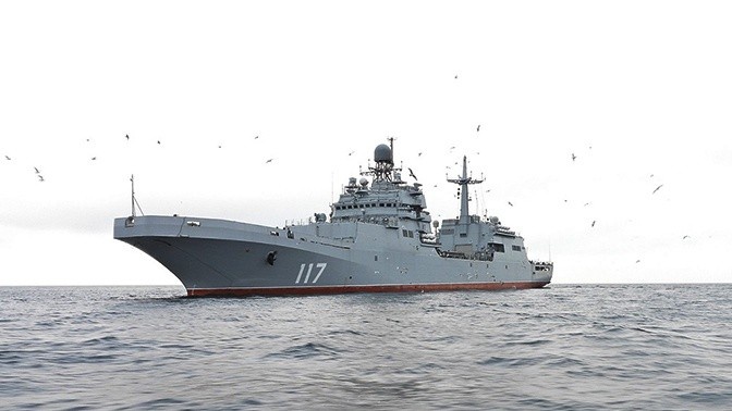 На надводном флоте прошёл ходовые испытания серийный БДК нового поколения проекта 11711 «Пётр Моргунов».