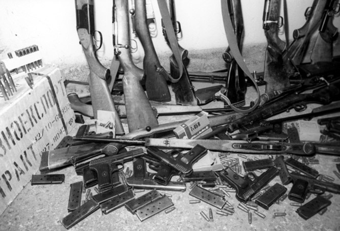 Оружие, изъятое у населения Вильнюса 13-16 января 1991 года.