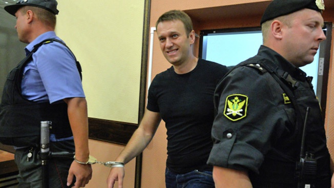 «Борщевик»-Навальный должен сидеть в тюрьме