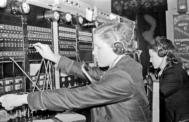 Когда началась война, Екатерина Павловна уже работала на Всесоюзном приёмном радио в Бутово под Москвой.
