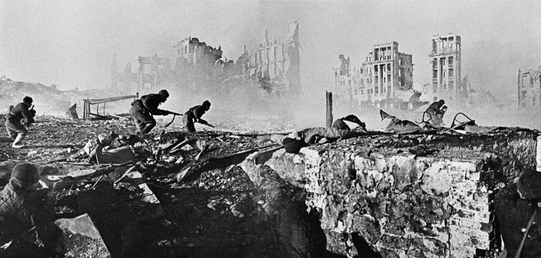 Бой в Сталинграде.