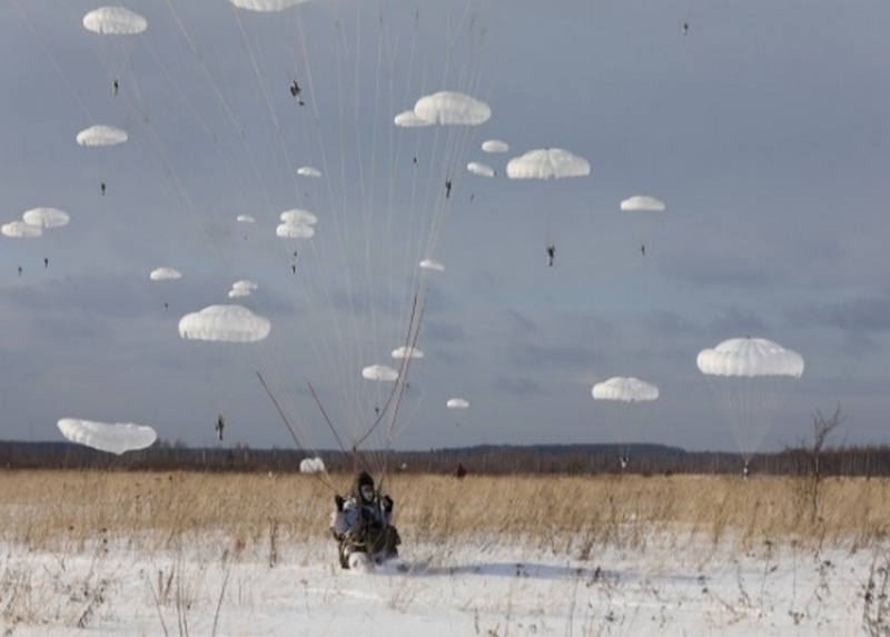 В трёх регионах России завершилось масштабное КШУ с парашютно-десантным и артиллерийским полками.