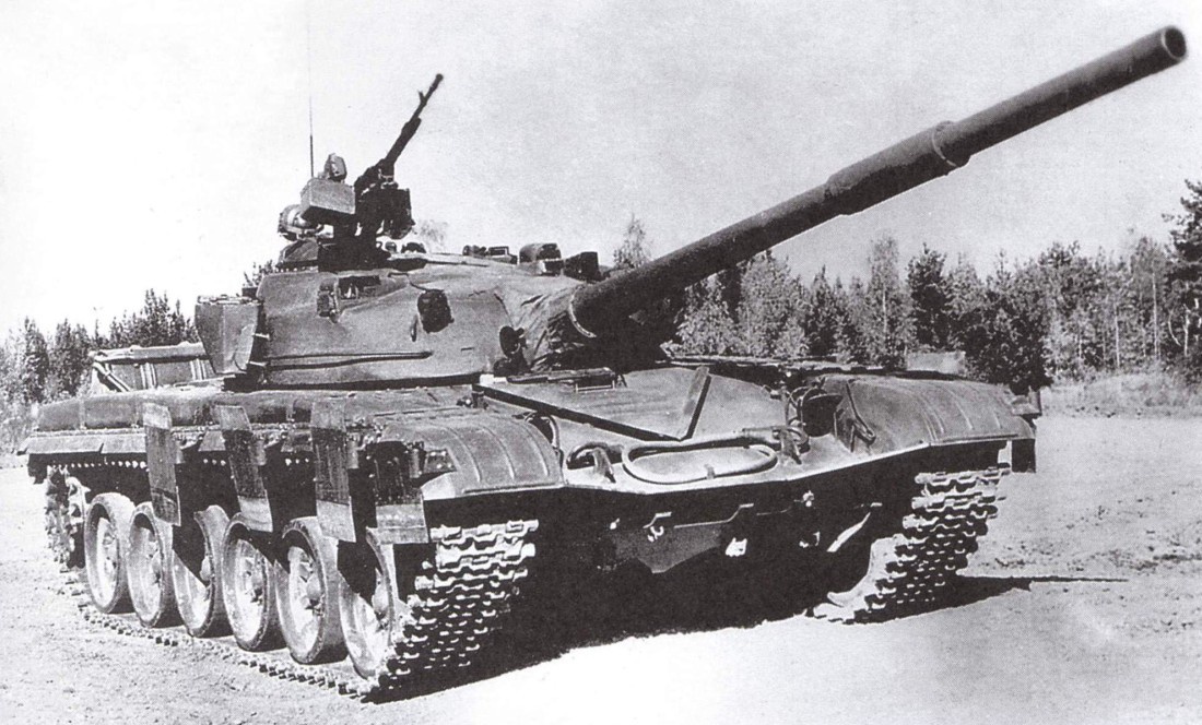 Серийный танк Т-72 образца 1975 г.