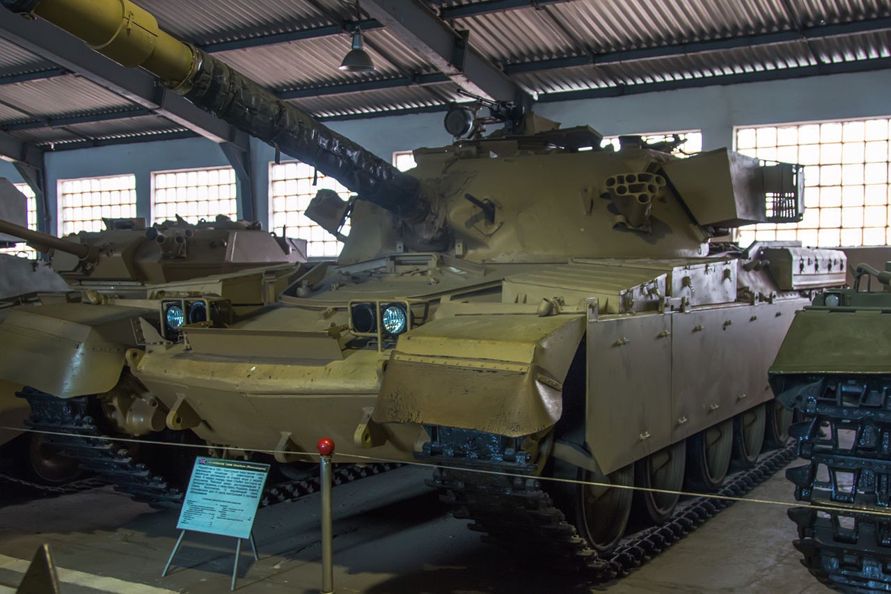 МК-5 «Чифтен» в Бронетанковом музее в Кубинке. Танк захвачен Ираком в ходе ирано-иракской войны и передан СССР.