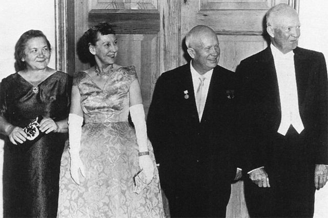 Визит Никиты Хрущёва в Америку. На государственном ужине в Белом доме. 27 сентября 1959 года.