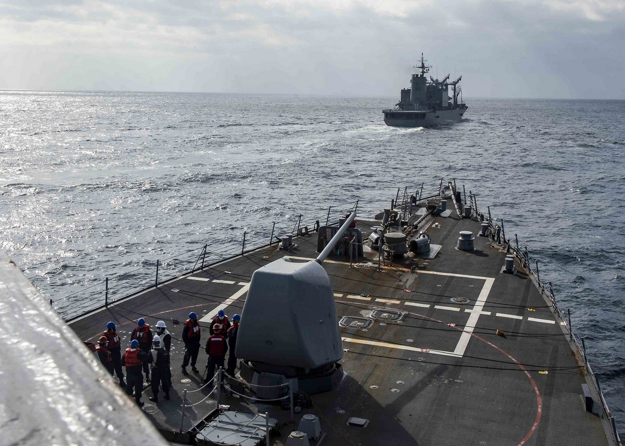 Эсминец USS Curtis Wilbur прошёл через Тайваньский пролив, февраль 2021 г.