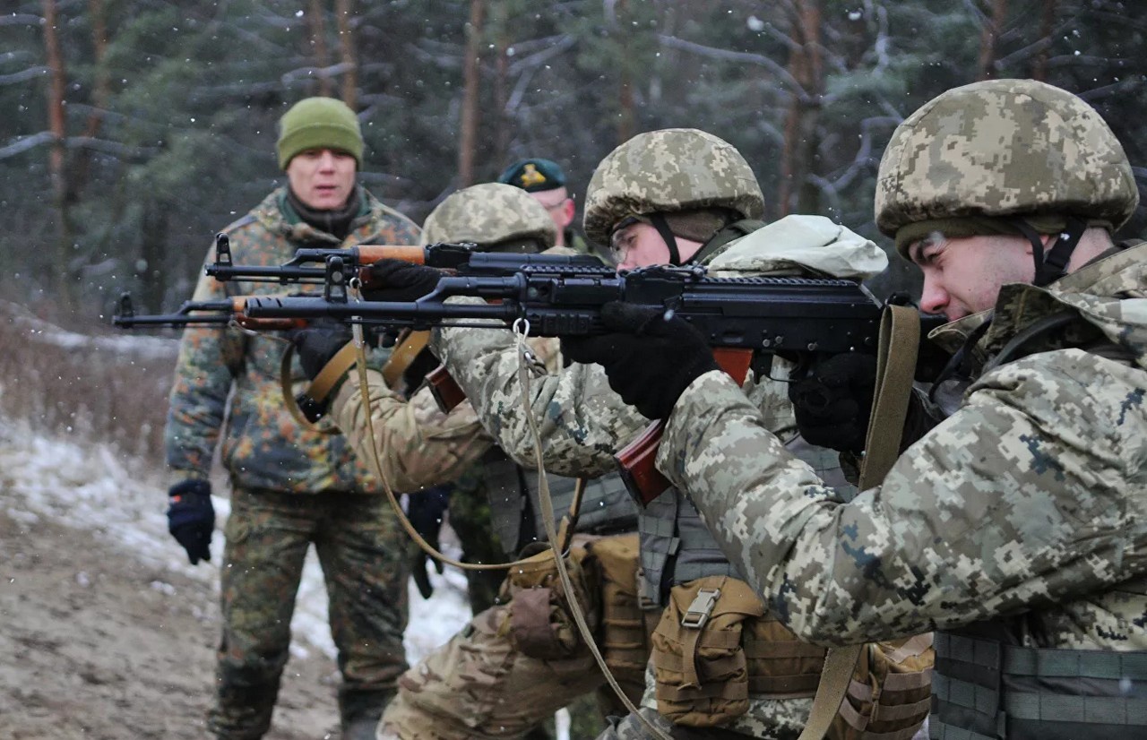 Вооружённые силы Украины за последние годы значительно укрепились, в этом им помогали и американцы, и европейские страны-члены НАТО.
