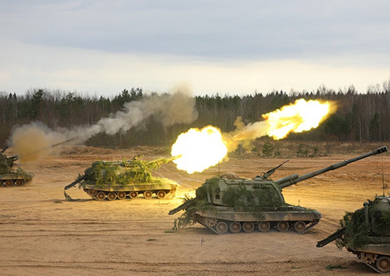В Воронежской области артиллеристы общевойсковой армии ЗВО выполнили боевые стрельбы по малоразмерным целям.