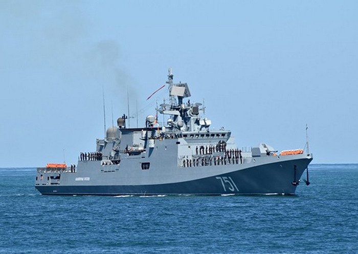 Отряд кораблей Черноморского флота отработал совместные действия с авиацией Южного военного округа.