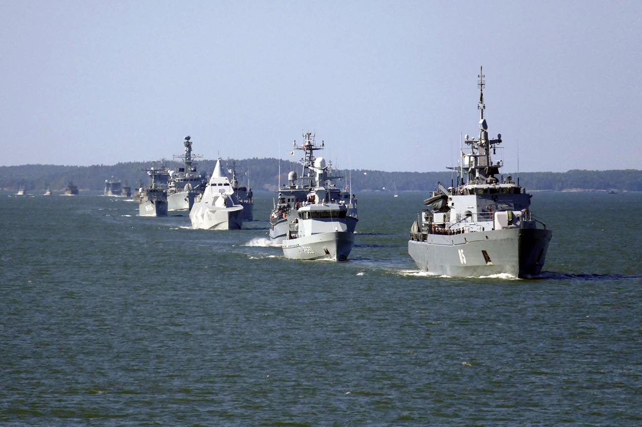 Финская армия участвует в деятельности так называемых Объединённых экспедиционных сил, которые формируются по инициативе НАТО с 2014 года.