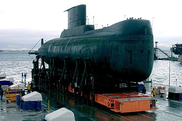 Подлодка KRI Nanggala 402 в 2009 г. прибыла на капремонт в Южную Корею.