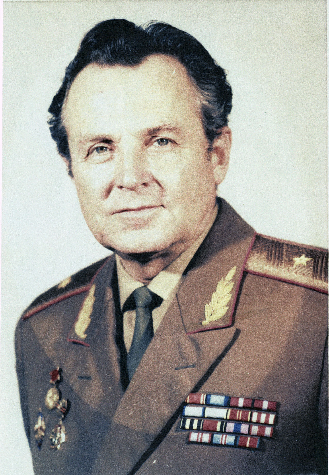 Генерал Юрий Мажоров.