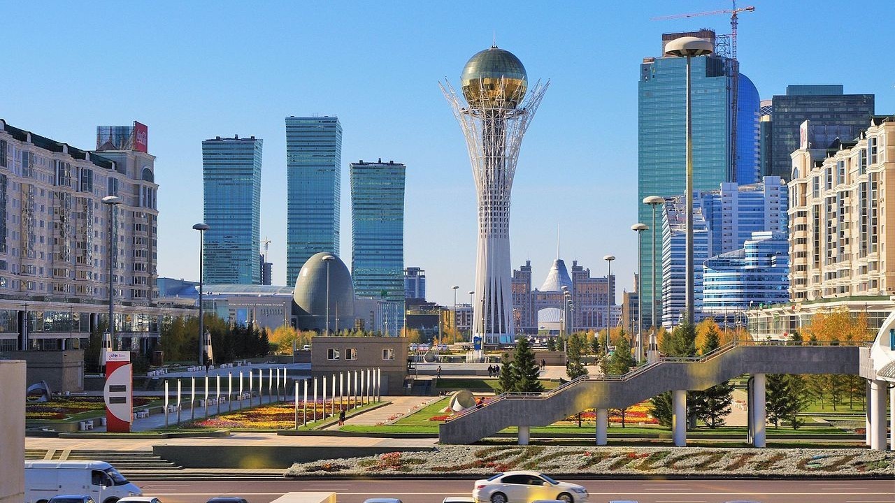 Казахстан в извилистых путях многовекторности