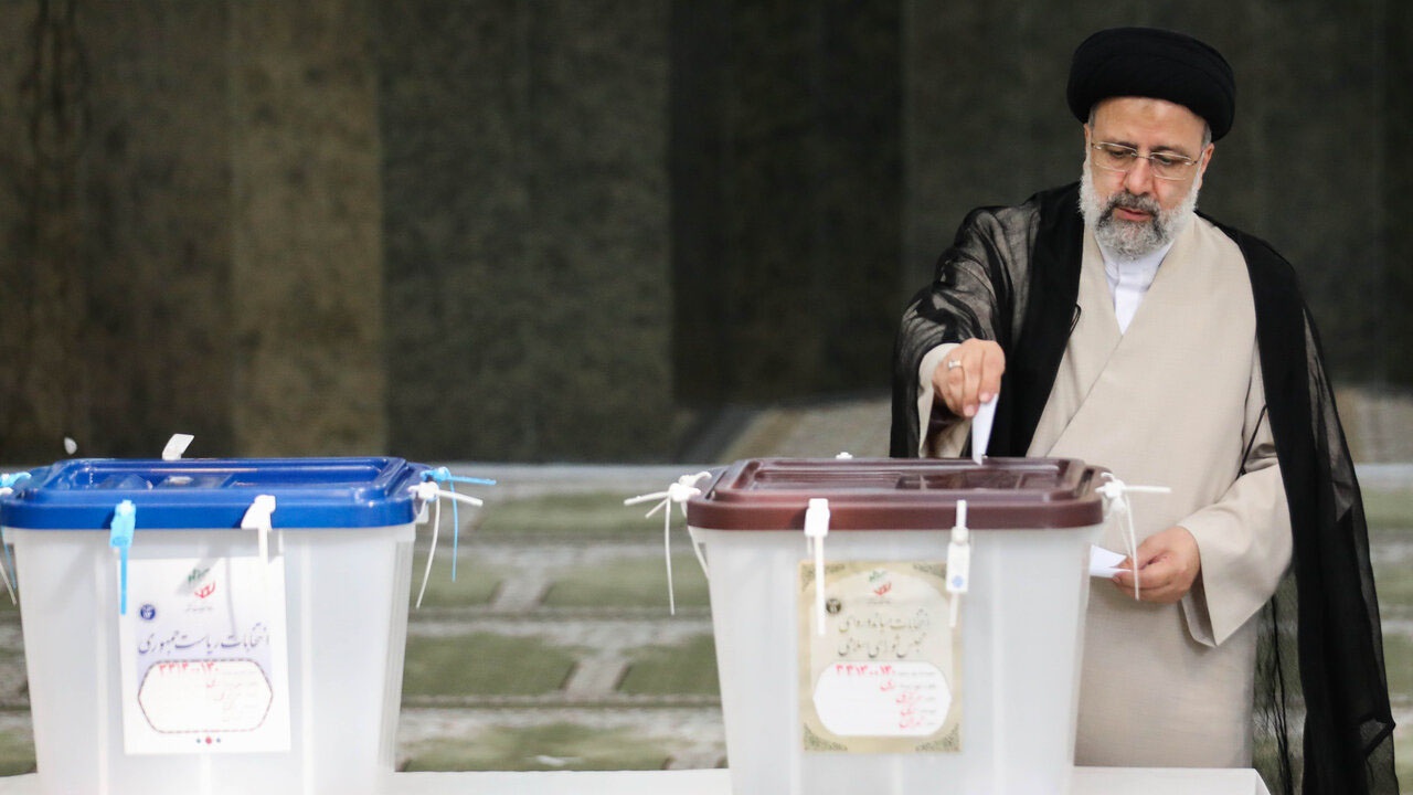 Тегеран-2021: президентом Ирана стал прямой  потомок Мухаммеда