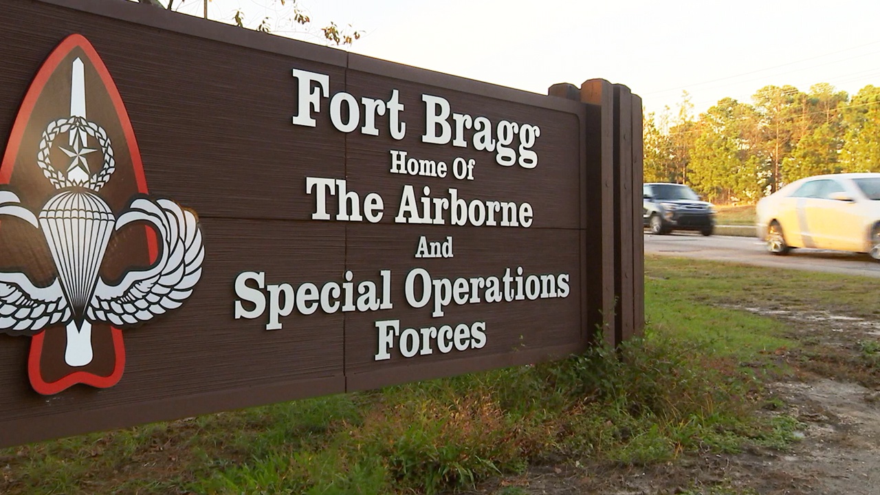Гектор был направлен в 93-ю бригаду связи, которая обеспечивала спецсвязью воинские части, дислоцированные в Форт-Брэгге (штат Северная Каролина).
