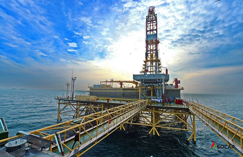 Азербайджан обеспечивает 40% спроса Израиля на нефть.