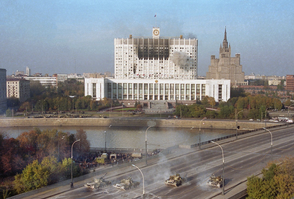 Ликвидация «Вымпела» пришлась на осень 1993 года, после известных печальных событий - обстрела Белого Дома.