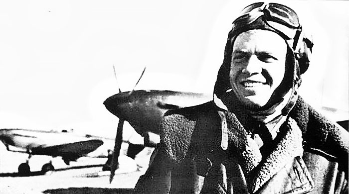 Старший лейтенант Николай Глазов, его имя было присвоено 31-му Гвардейскому Никопольскому Краснознамённому истребительно-авиационному полку.