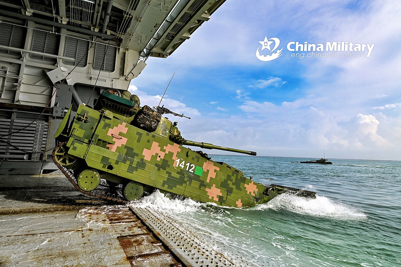 КНР провела учения, где отрабатывался сценарий крупномасштабной операции с участием разных видов войск по высадке десанта и вторжению на остров.