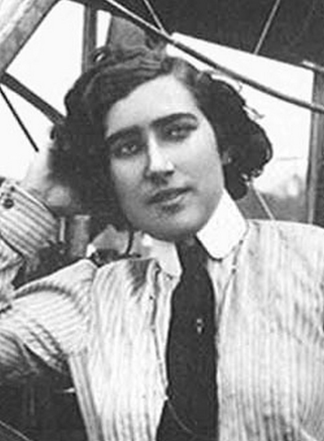 Евгения Михайловна Шаховская - одна из первых русских женщин-авиаторов.