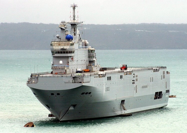 Контракт на строительство и поставку для ВМФ России двух кораблей типа «Мистраль» был подписан в июне 2011 и расторгнут в 2015 году.
