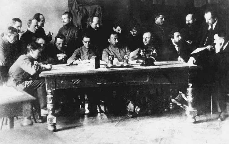 Заседание Коллегии ВЧК. 1919 или 1920 год.