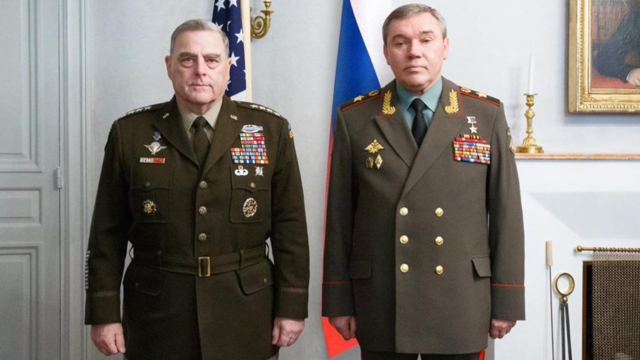 Начальник Генштаба ВС РФ Валерий Герасимов и председатель Комитета начальников штабов Вооружённых сил США Марк Милли провели встречу в Финляндии.