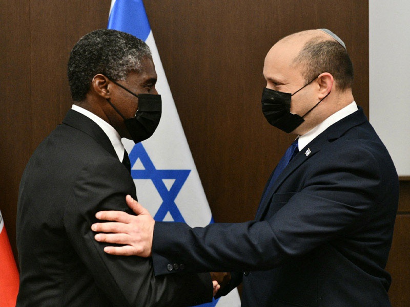 Премьер-министр Израиля Нафтали Беннет встретился с вице-президентом Экваториальной Гвинеи Теодоро Нгемой Обиангом Манге.
